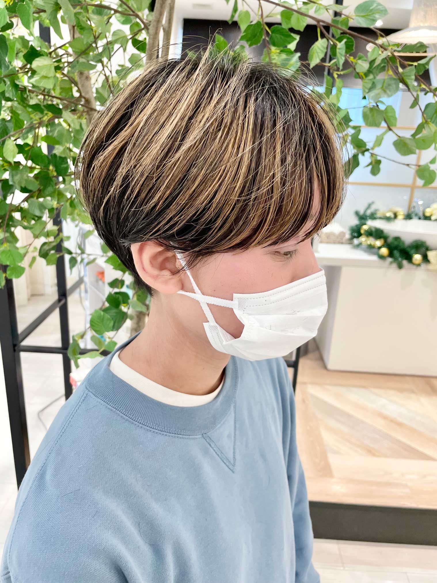 名古屋,ショートヘア,白髪ぼかしハイライト