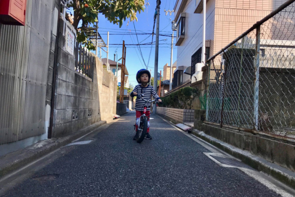 ストライダー,自転車,３歳