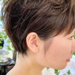 大人可愛い×ふんわりパーマ、360度キレイなショート。