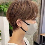 名駅で叶う白髪ぼかしハンサムショート大人時短